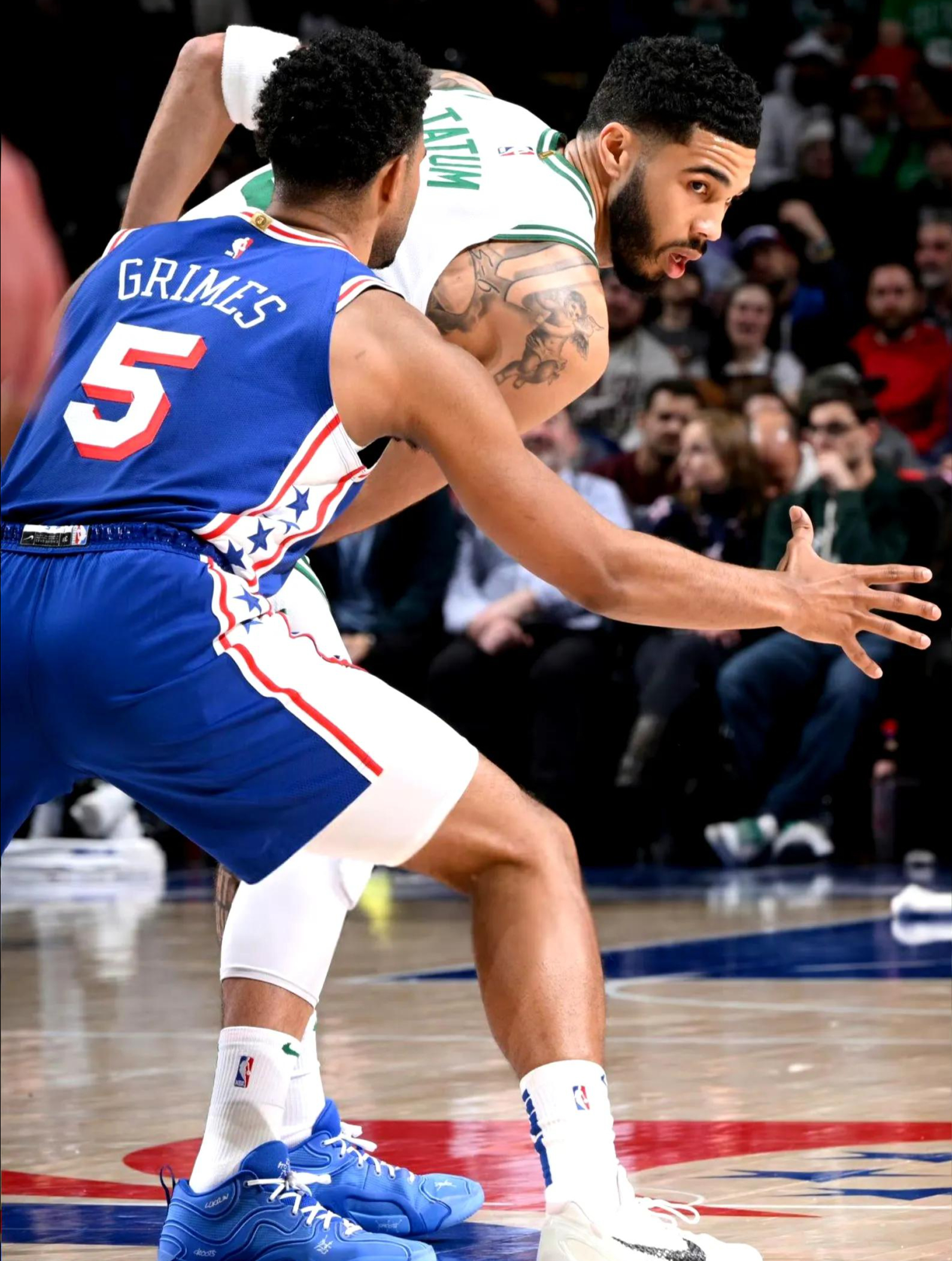 米乐体育网站-凯尔特人再战失利，需紧急调整备受挑战的比赛的简单介绍