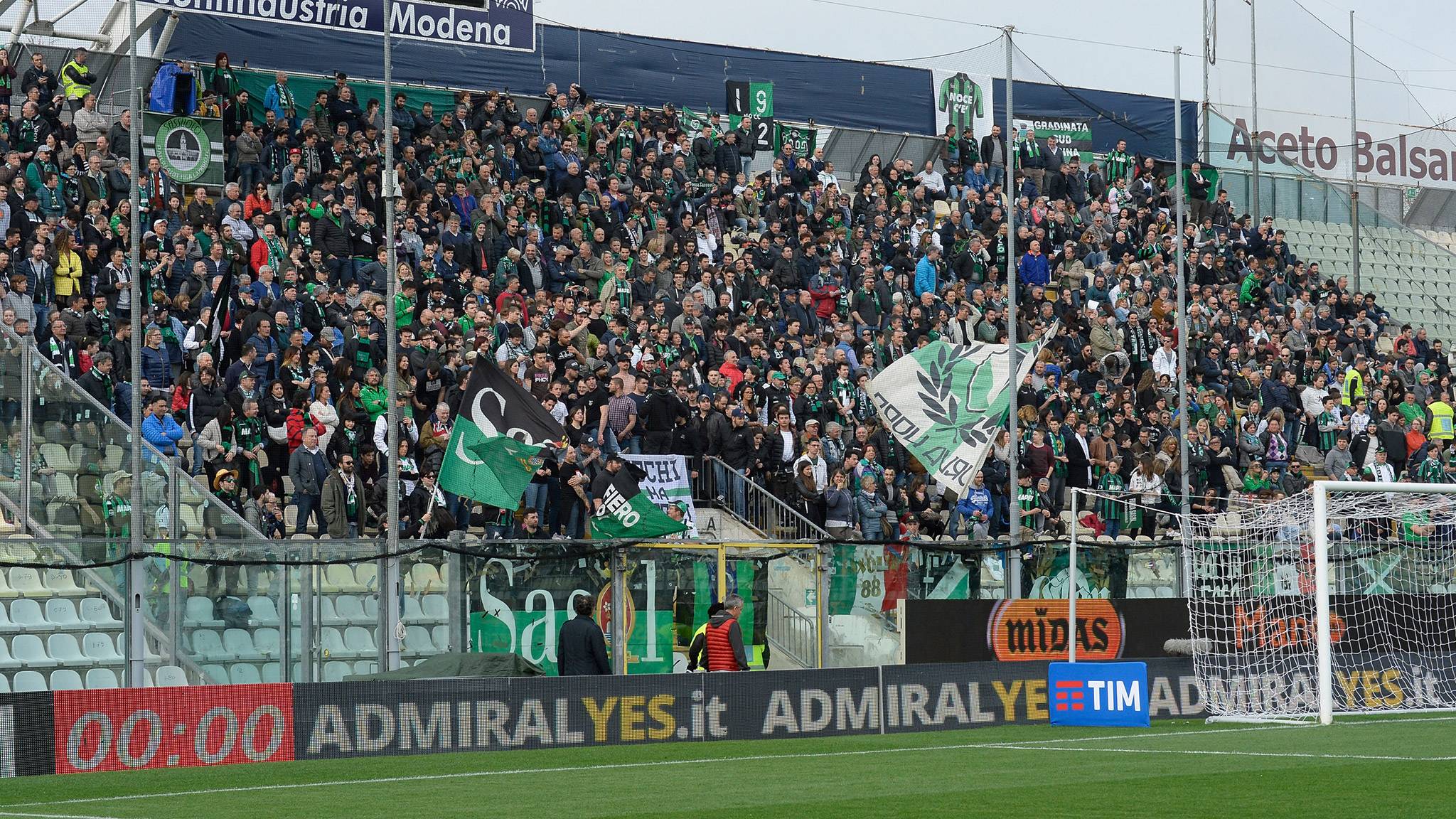 米乐体育官网-萨索洛主场不敌对手，球队状态稍显低迷的简单介绍