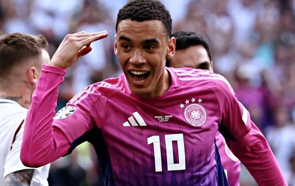 米乐m6官网-不来梅队新晋球员表现出色，球队前景广阔的简单介绍